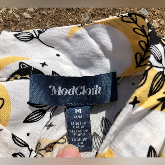 NWT ModCloth Collared Tank Top, Cat & Moon Pattern, Size Medium - Picture 4 of 8